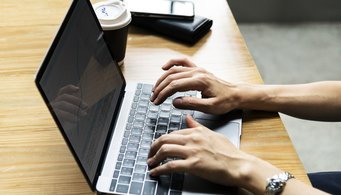 辅助神器“海港玩摆头注如何开挂”其实确实有挂